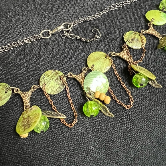 Green Shell Necklace - Picture 12 of 12